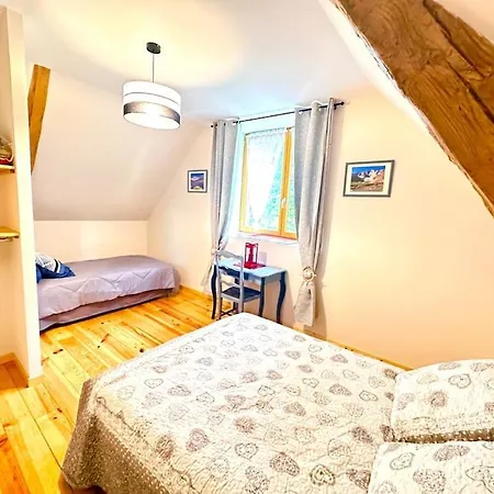 Bergerie De Lasariberes * Gazost (Hautes-Pyrenees)