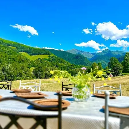Bergerie De Lasariberes Semesterbostad Gazost (Hautes-Pyrenees)